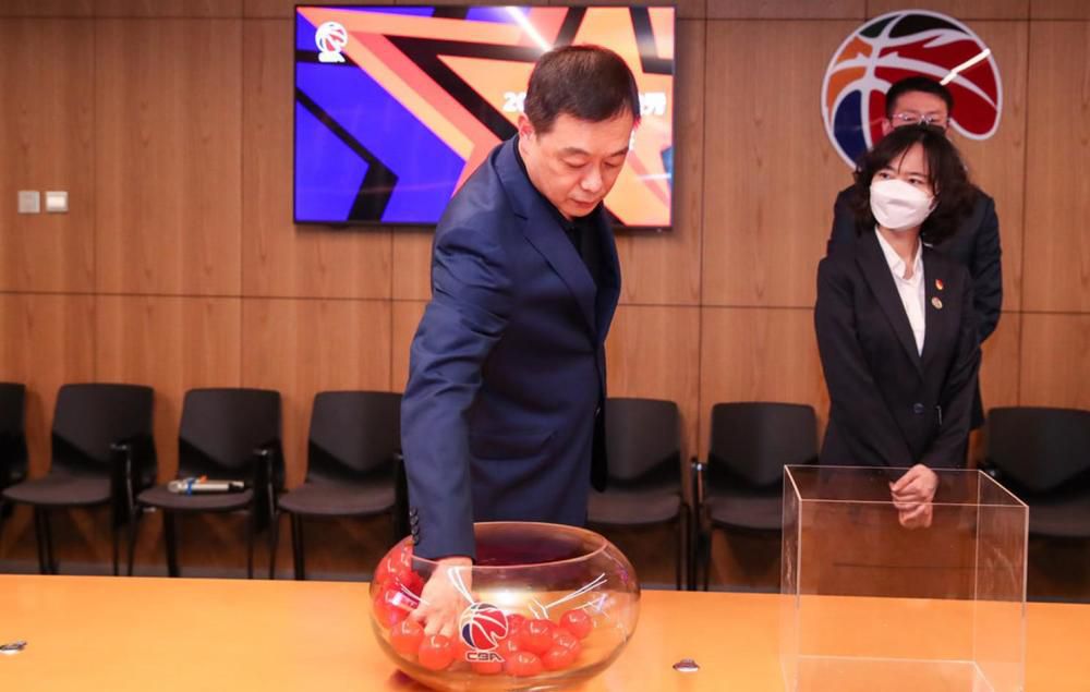 浙江目前联赛第四，上海仅排在第十三。